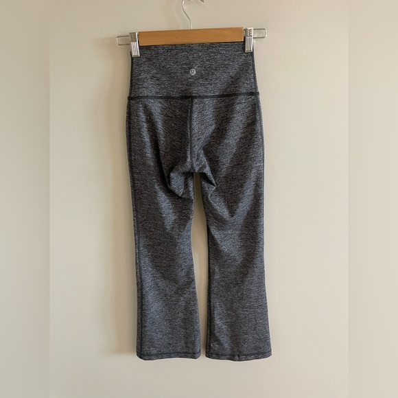 Lululemon Throw Back Pant Heathered Black Size 4 - Picture 6 of 8